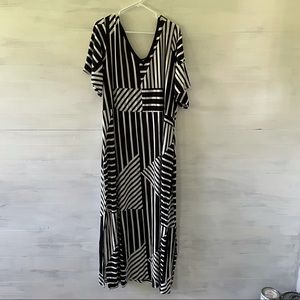 Lane Bryant Striped Maxi Dress Sz 22/24 NWT BLK/wh